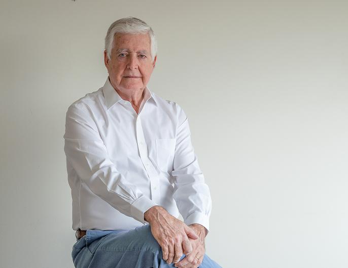 <b>Juan Carlos Larraechea Ch.</b>